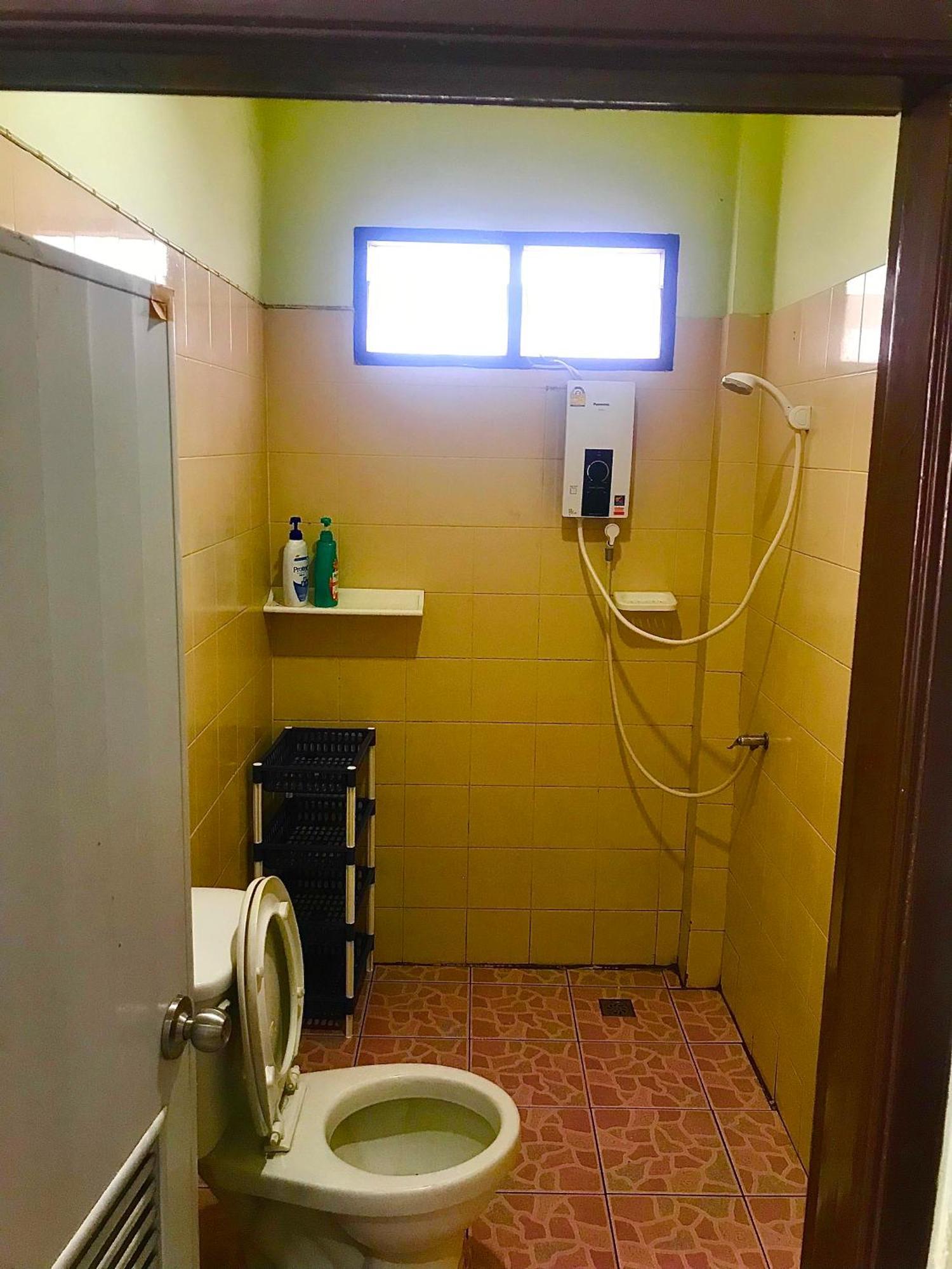 Moon Dolphin Hostel Хаад Рин Экстерьер фото